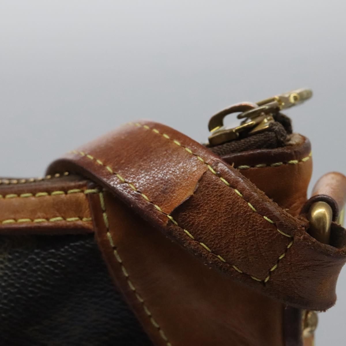 Louis Vuitton LOUIS VUITTON Monogram Odeon PM Shoulder Bag M56390 Size ONE SIZE - 8 Thumbnail