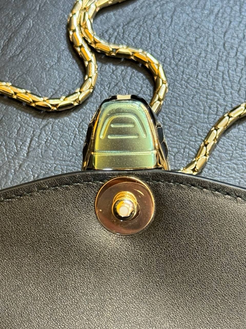 Bvlgari Bvlgari Serpenti Forever Square Crossbody Shoulder Bag Size ONE SIZE - 9 Thumbnail