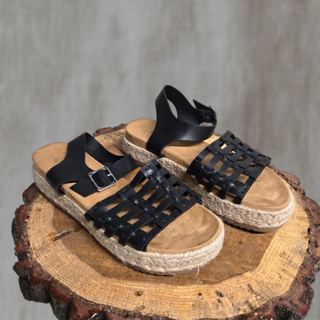 Vintage Wonderfly Black Sandals with Cushioned Footbed Rope Slide Adult Women’s 8.5 Shoes Size US 8.5 / IT 38.5 - 1 Thumbnail