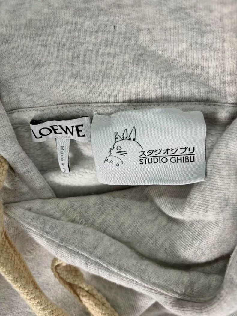 Loewe LOEWE A hoodie with Chihiro Size XS / US 0-2 / IT 36-38 - 2 Thumbnail