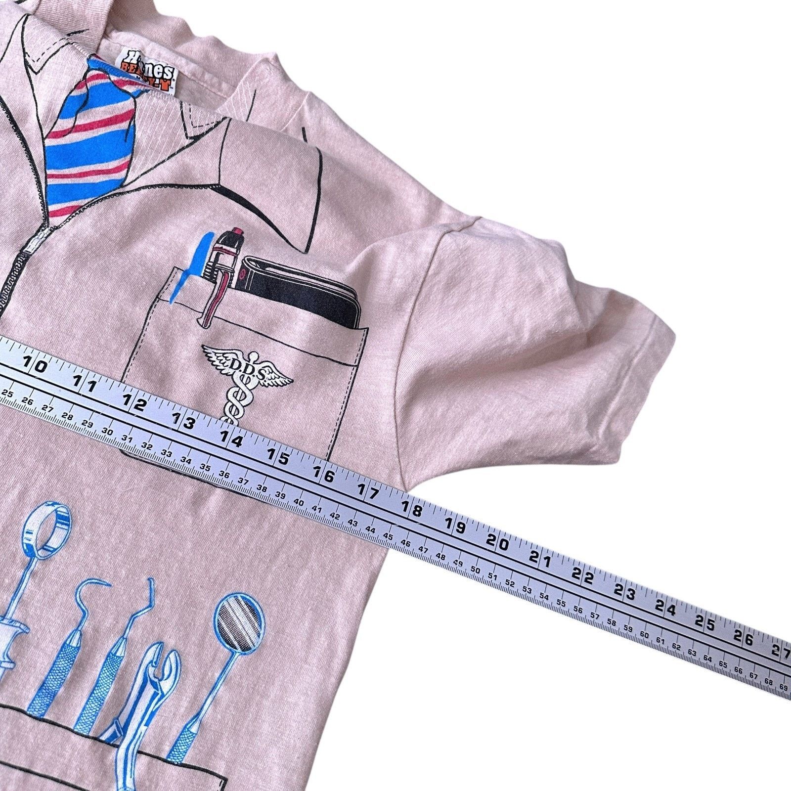 Hanes Vintage Fake Tie Tools Dentist T-Shirt Men’s M Beige 80s USA Size US M / EU 48-50 / 2 - 8 Thumbnail