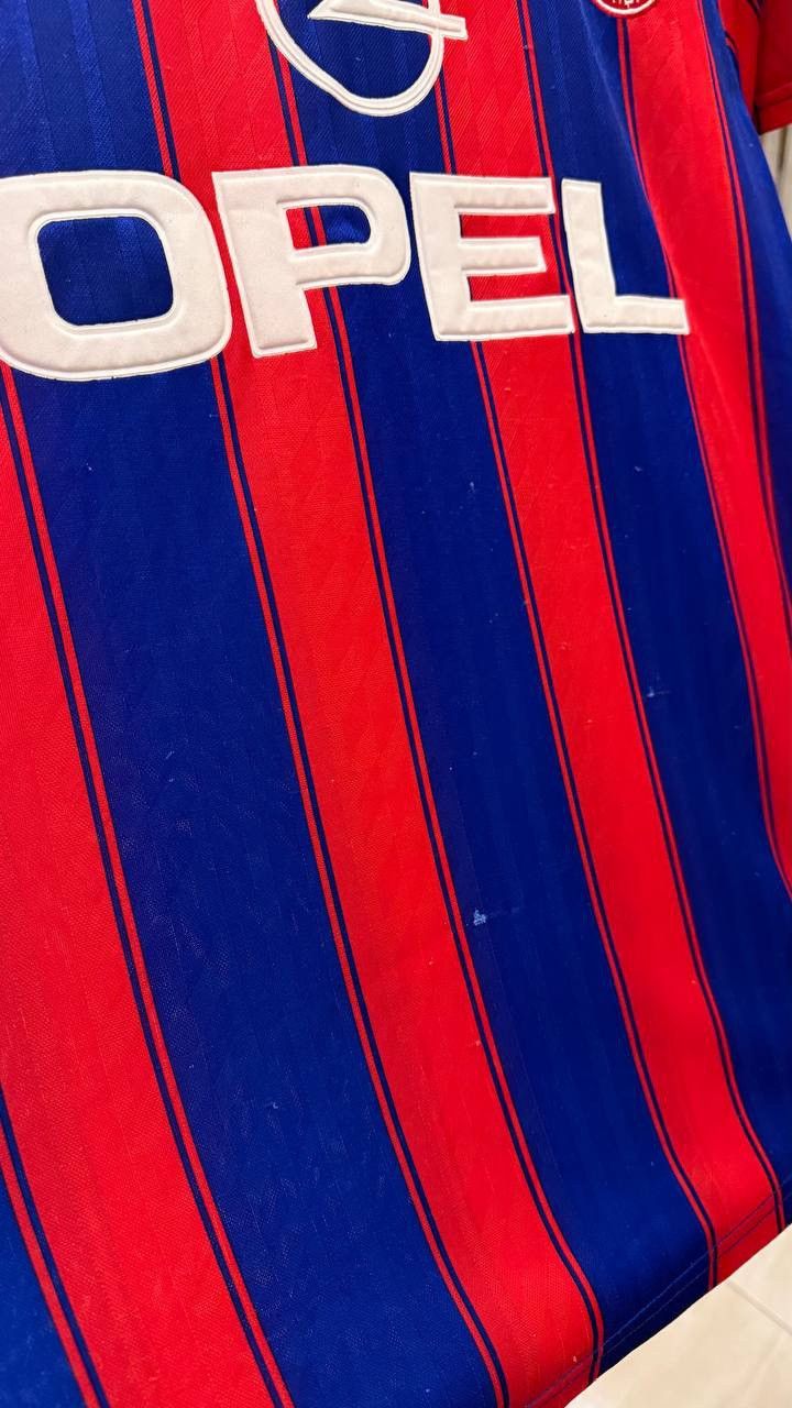 Adidas BAYERN MUNICH 1995 1997 SIGNED SHIRT FOOTBALL SOCCER JERSEY Size US M / EU 48-50 / 2 - 5 Thumbnail