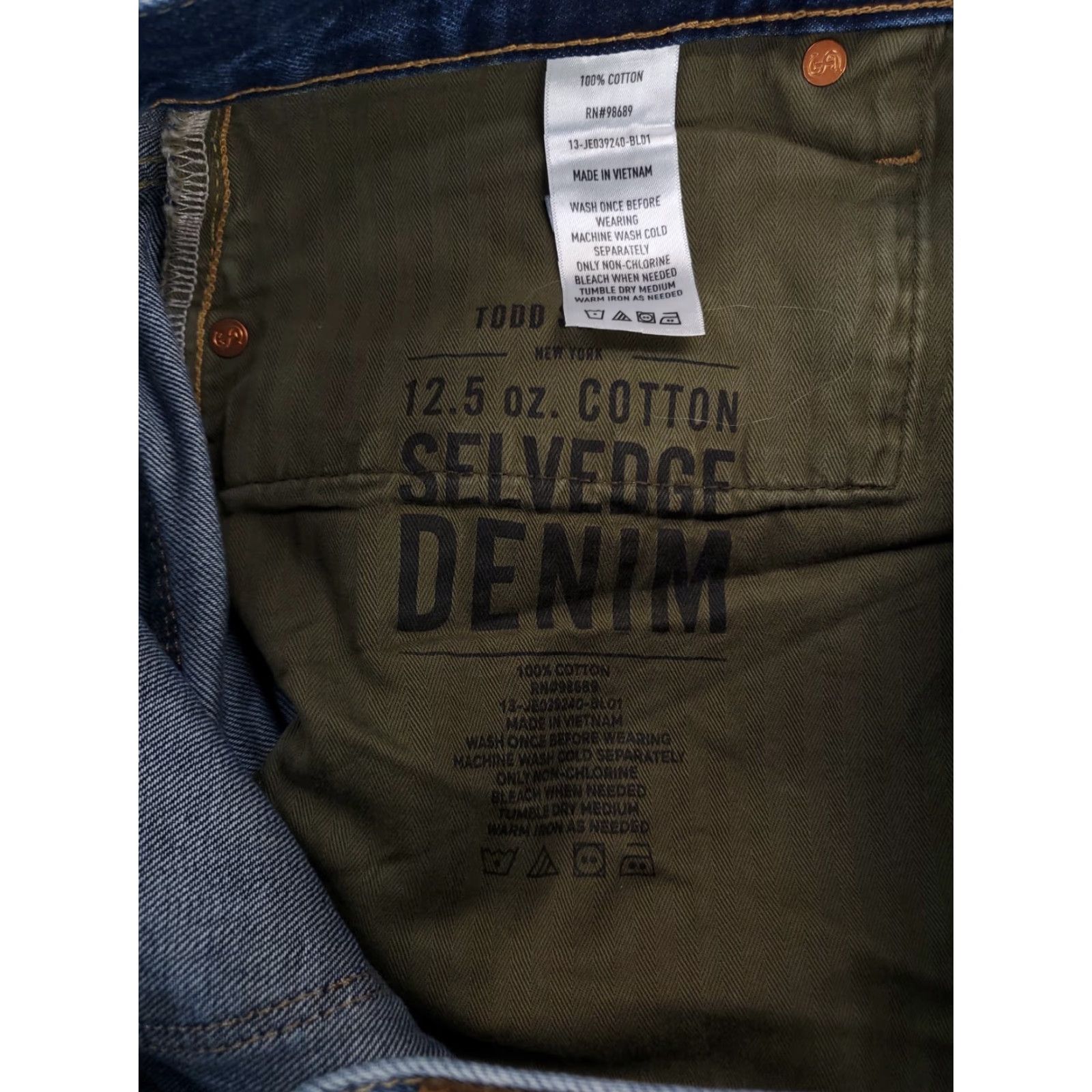 Todd Snyder **Todd Snyder Blue Selvedge Red Line Slim Fit Mens Jeans 35 x 32** User: Todd Snyder Red Line Blue Selvedge Slim Fit Mens Jeans 35 x 32 Size US 35 - 6 Thumbnail