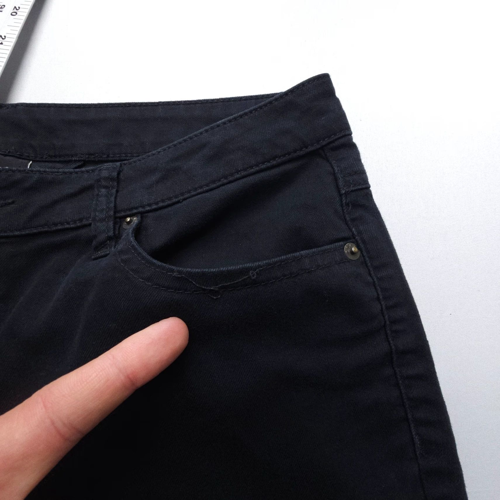 Prana PrAna Kayla High Rise Jeans Womens Size 12 Black Organic Cotton Stretch Denim 5-Pocket Size 34" / US 12 / IT 48 - 4 Thumbnail