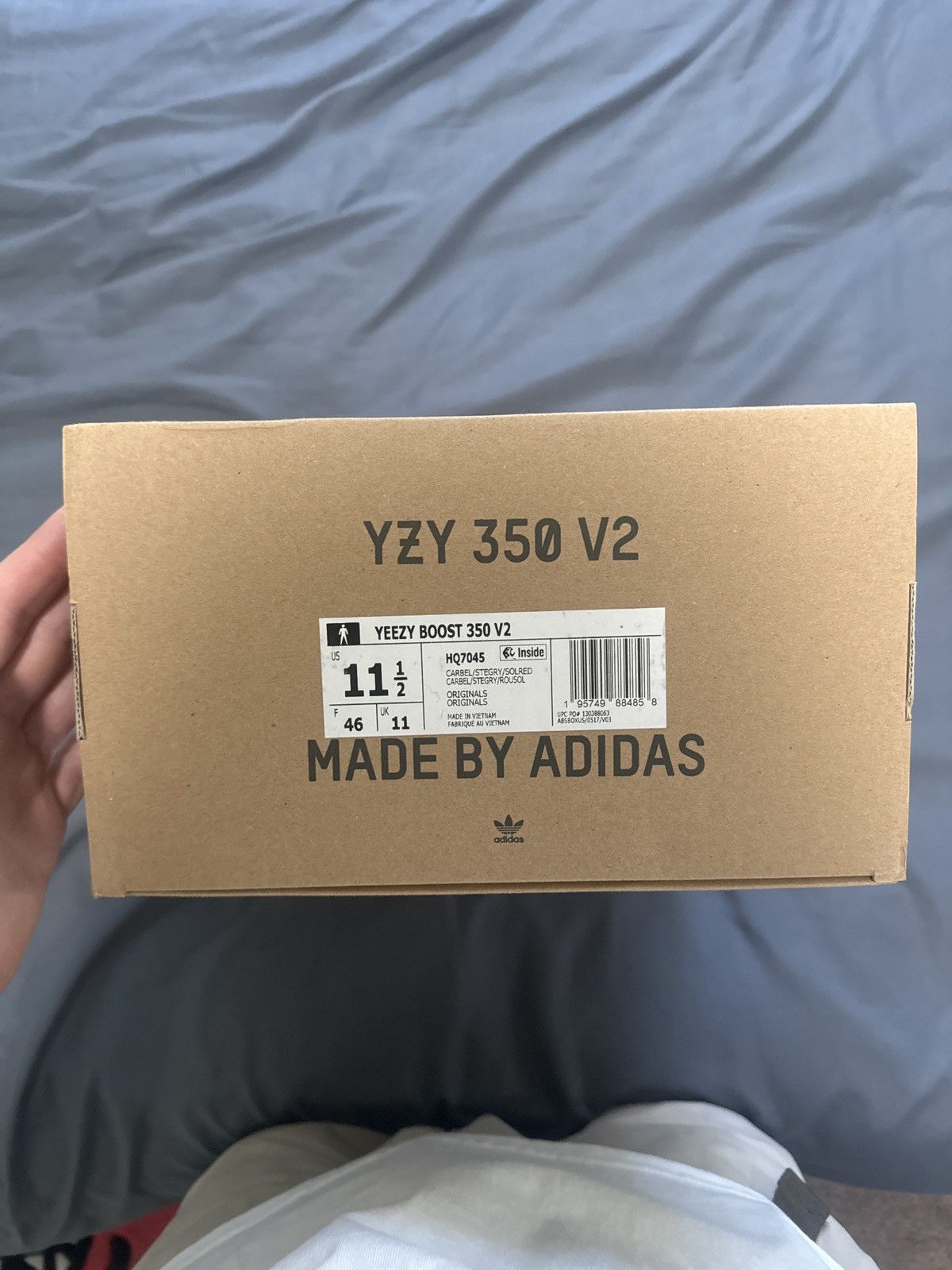 Adidas × Kanye West Yeezy Boost 350 V2 Carbon Beluga Size US 11.5 / EU 44-45 - 8 Thumbnail