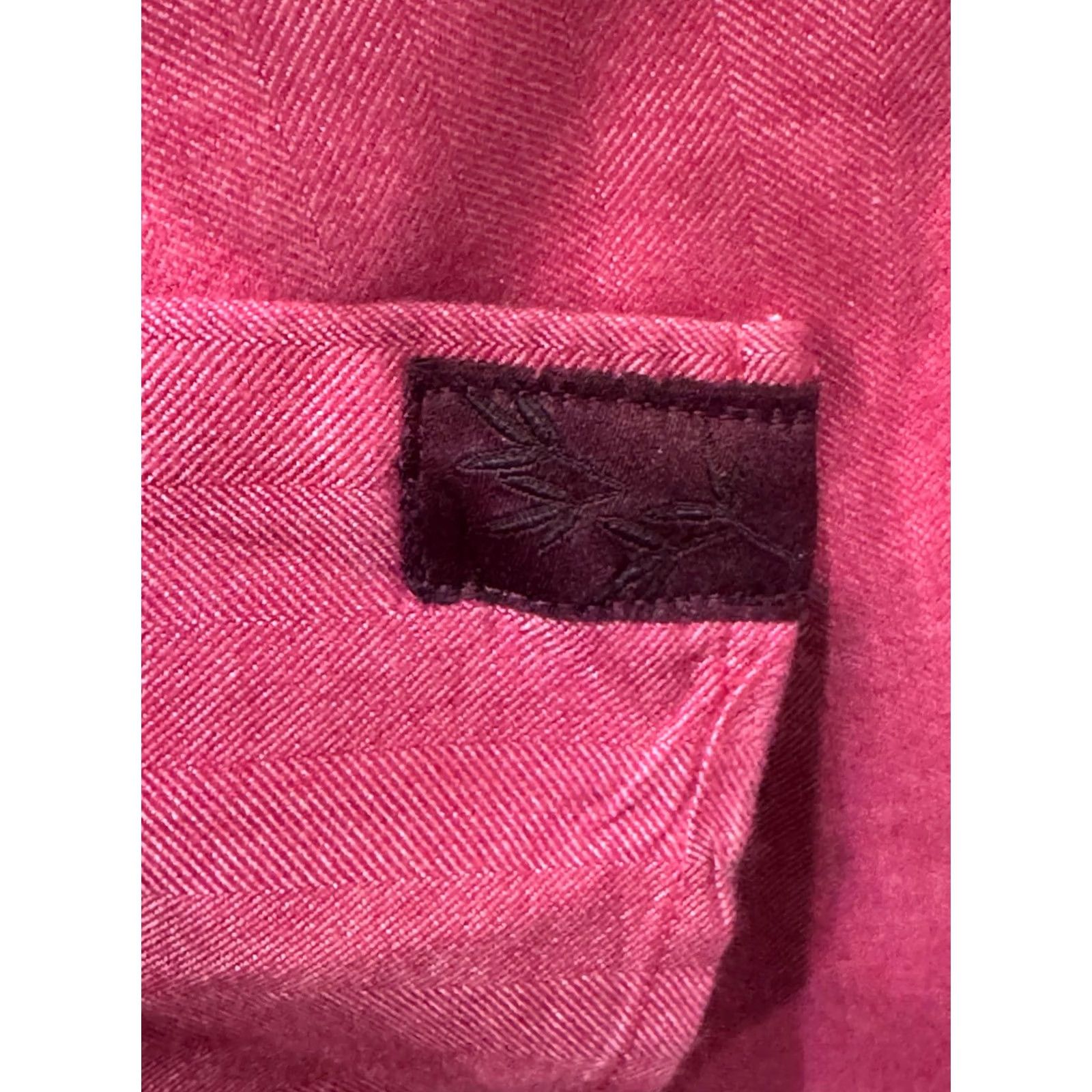 Tommy Bahama Tommy Bahama Shirt LONG SLEEVE Raspberry Silk Blend Large L 16.5 x 35/36 Mens Size US L / EU 52-54 / 3 - 6 Thumbnail