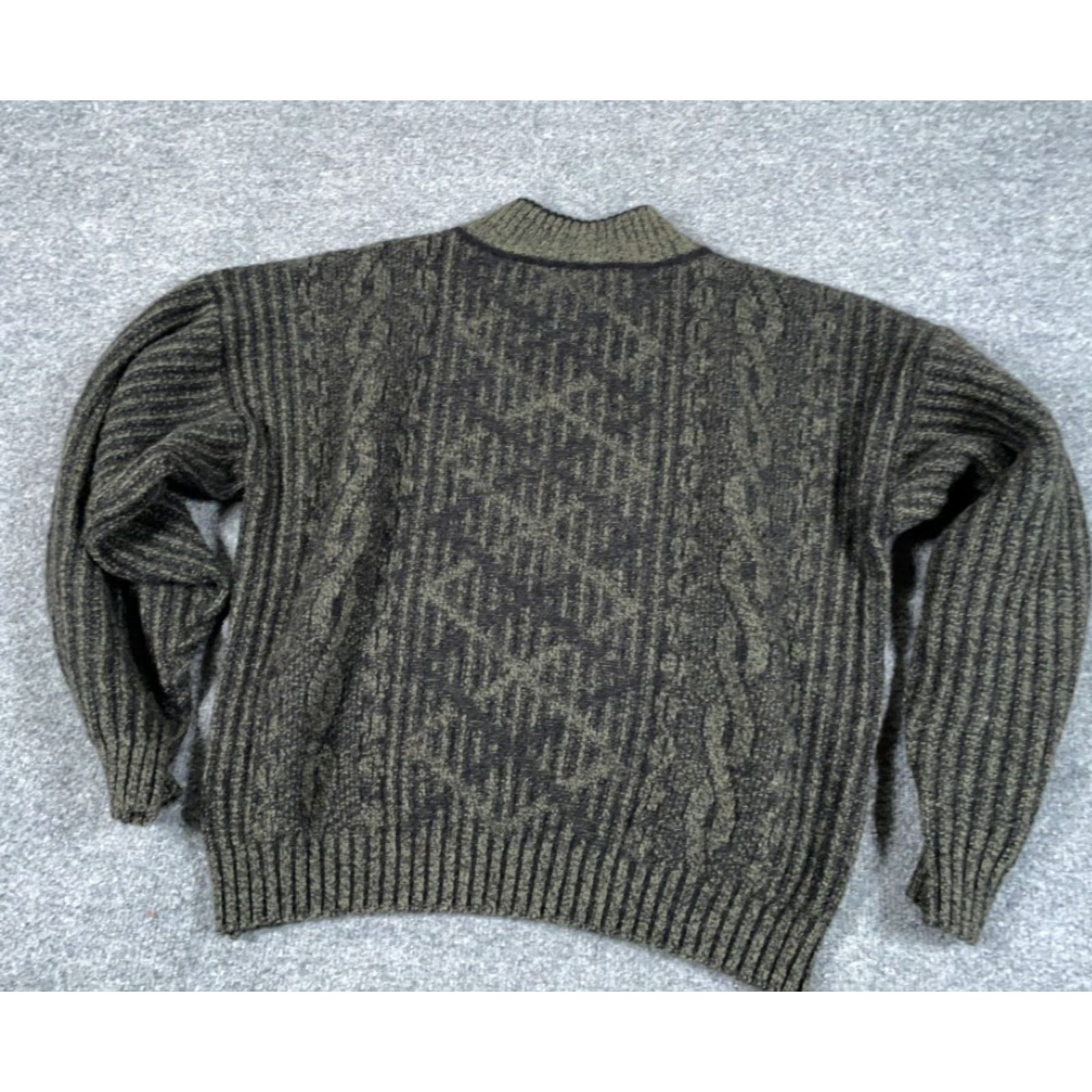 Vintage VINTAGE Dad Ribbed Geometric Pattern V-Neck Sweater Adult Large Gray Wool Italy Made Size US L / EU 52-54 / 3 - 2 Thumbnail