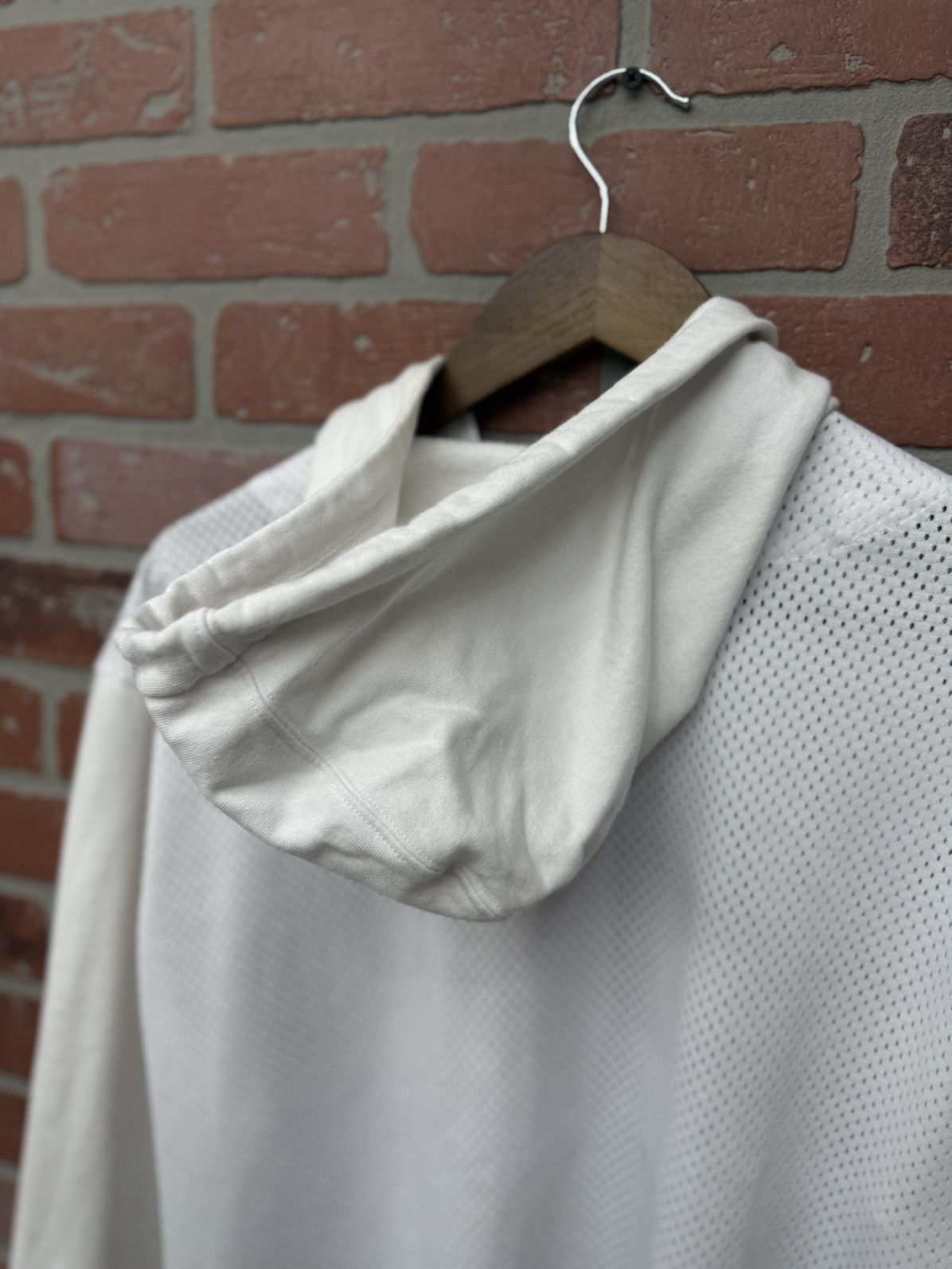 Supreme Supreme White Mesh Jersey Hoodie Size Medium 🧼 Size US M / EU 48-50 / 2 - 15 Thumbnail