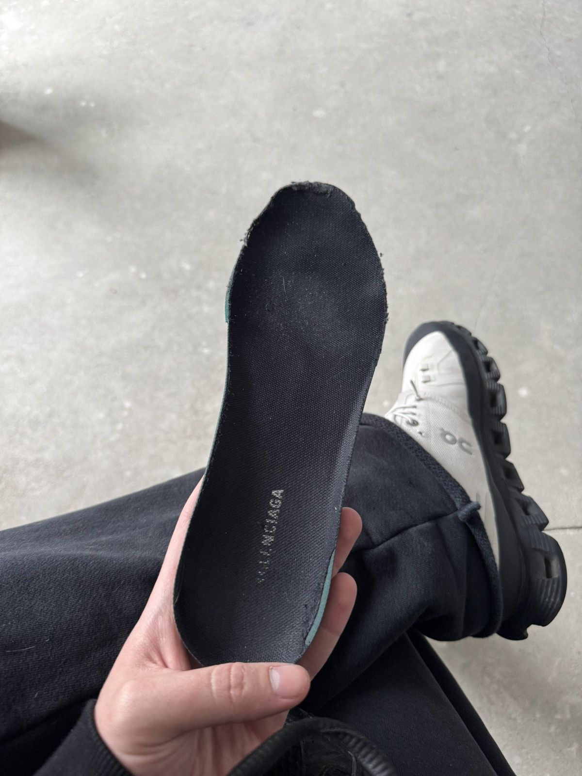 Balenciaga Balenciaga Runner Triple Black Made In Italy Size US 7 / EU 40 - 14 Thumbnail