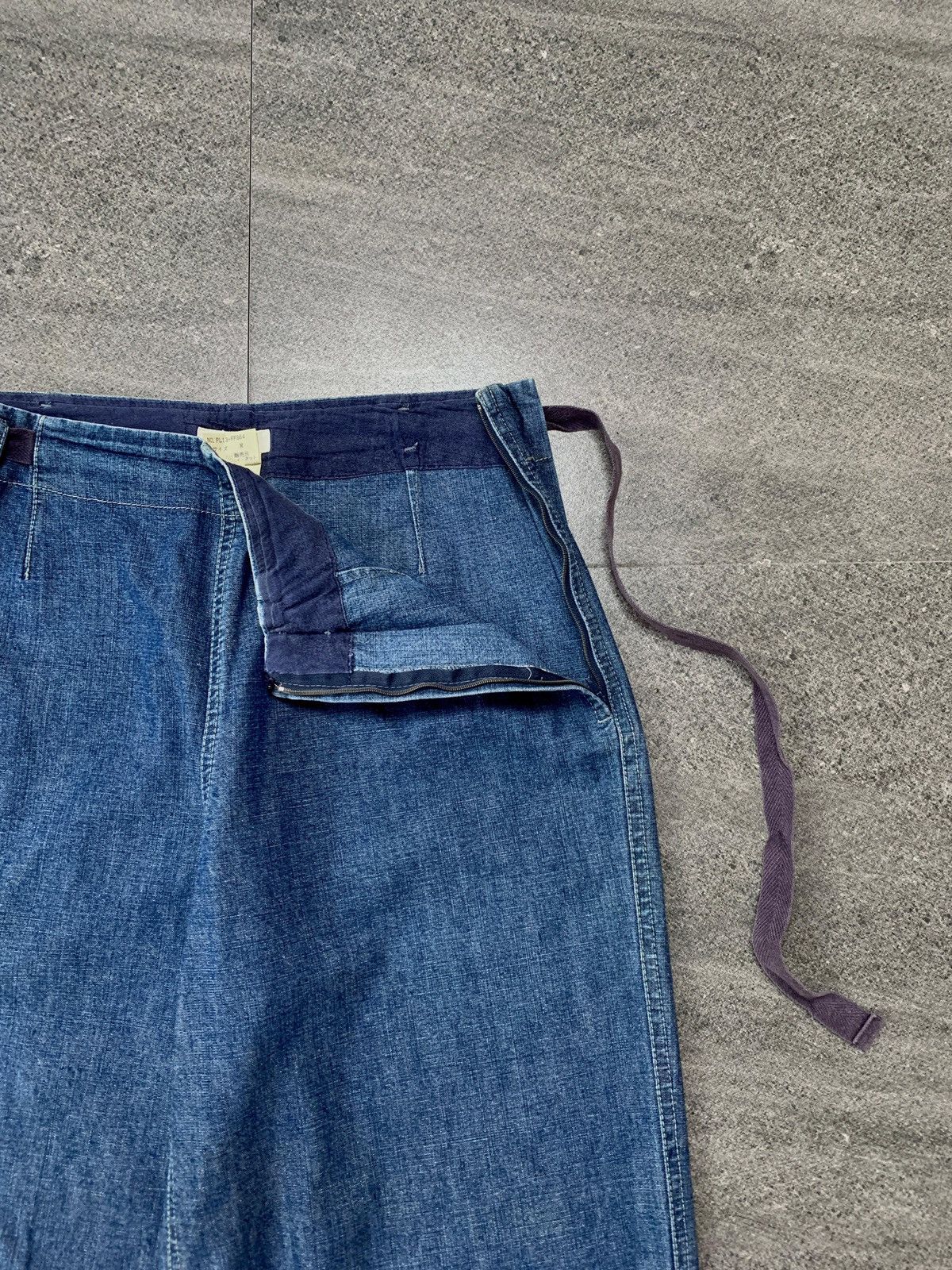Issey Miyake FREE TAX! 2000s Plantation Cropped Light Denim Pants - 28” Size US 28 / EU 44 - 5 Thumbnail