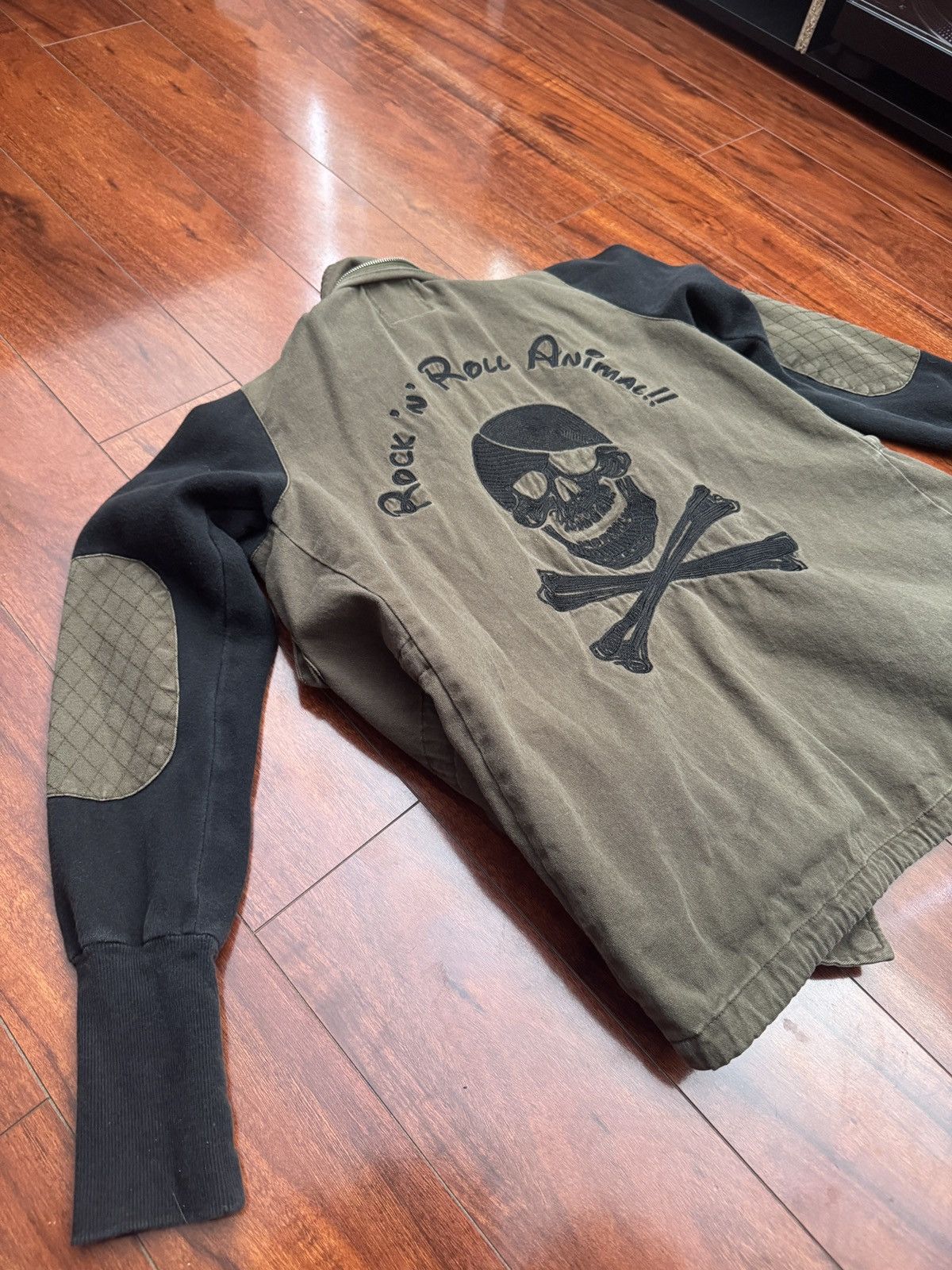 Japanese Brand Glad News “Rock N Roll Animal” skull army zip-up Size US M / EU 48-50 / 2 - 5 Thumbnail