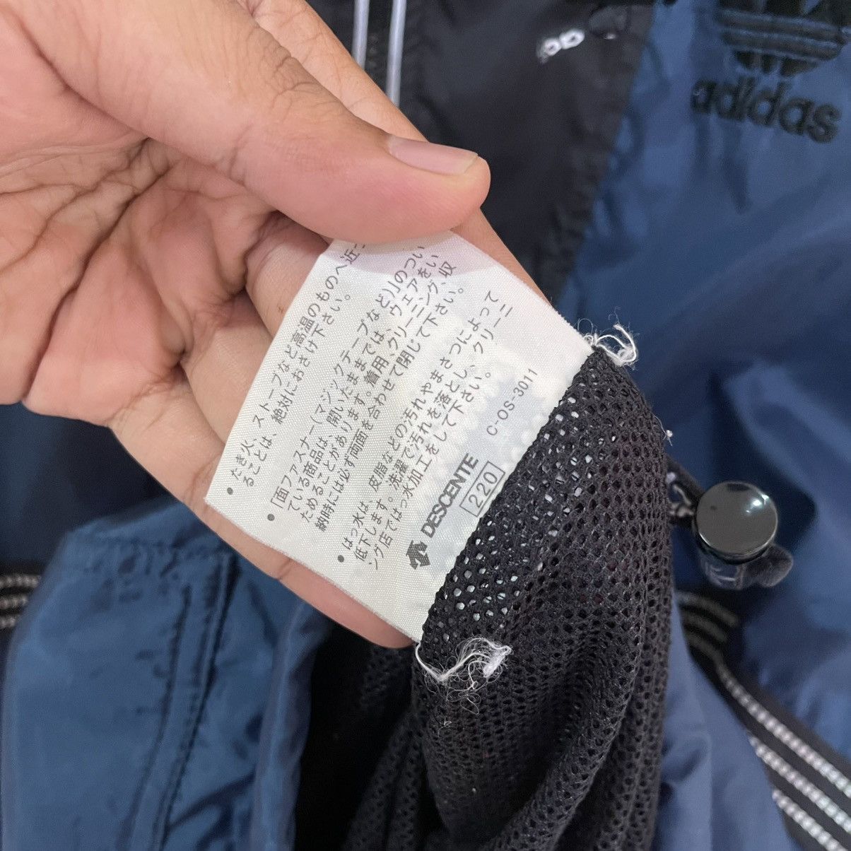 Adidas Vintage Adidas Half Zipper Hoodie Windbreaker Jacket Size US L / EU 52-54 / 3 - 7 Thumbnail