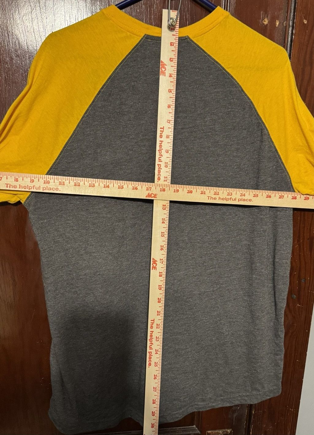 The Unbranded Brand Boston Bruins Long Sleeve Raglan Gray T-shirt Men's Sz XL Size US XL / EU 56 / 4 - 3 Thumbnail