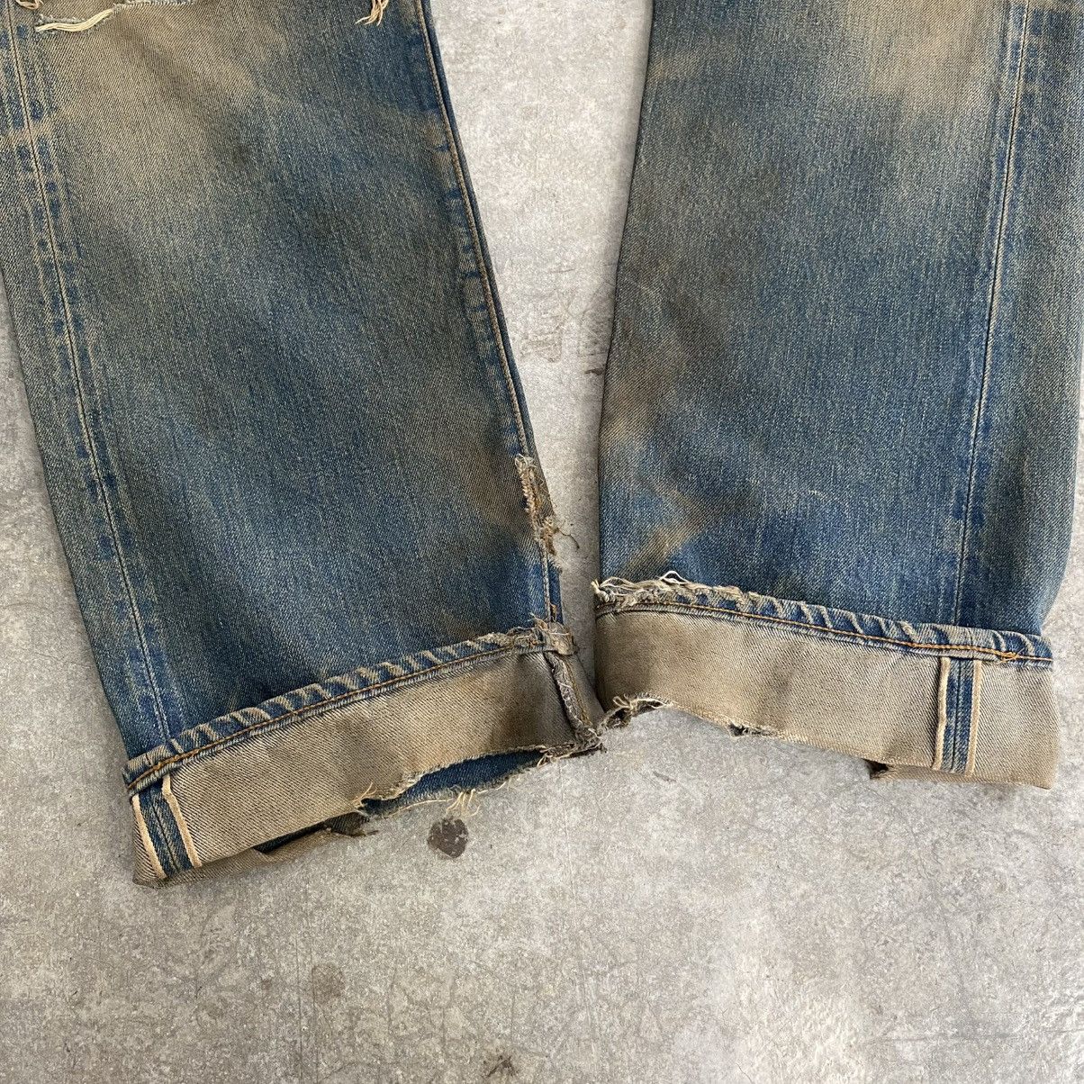 Levi's Thrashed! Vintage 90’s Levis 501 Big E Selvedge Jeans Size US 32 / EU 48 - 12 Thumbnail