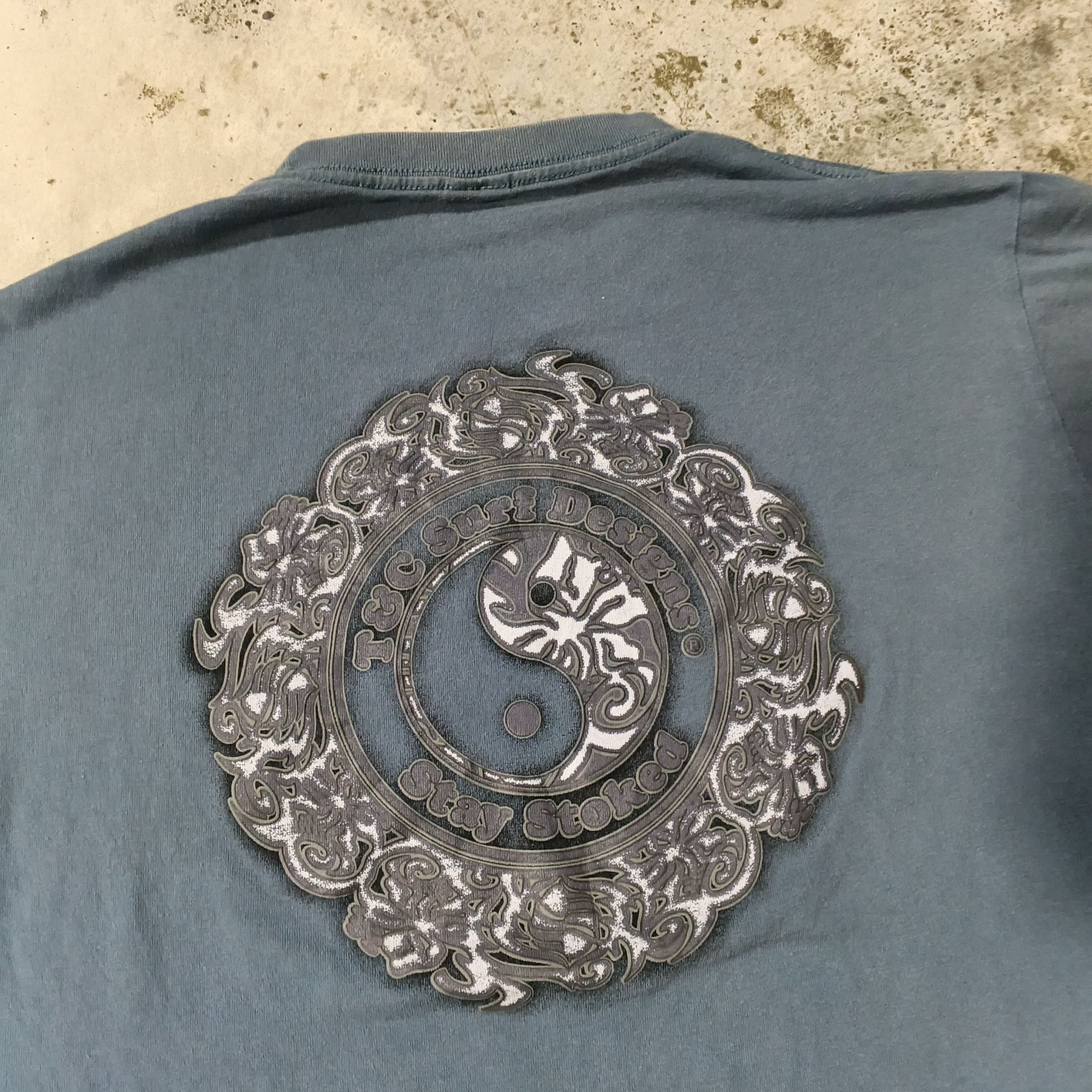 Vintage Vintage Hawaii Surf T&C Ying Yang Size US M / EU 48-50 / 2 - 4 Thumbnail