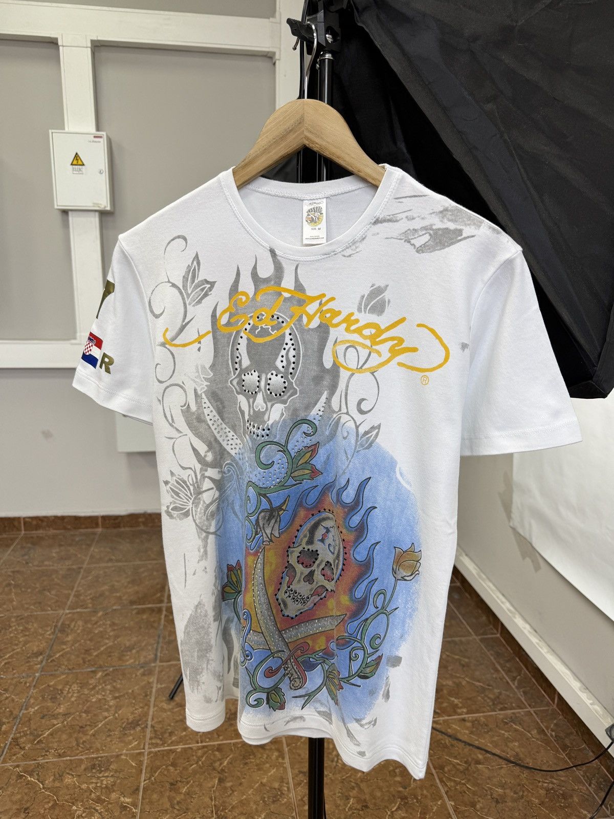 Ed Hardy 🇺🇸💀 Vintage Ed Hardy Skull Rhinestone Christian Audigier Tee Size US M / EU 48-50 / 2 - 1 Thumbnail