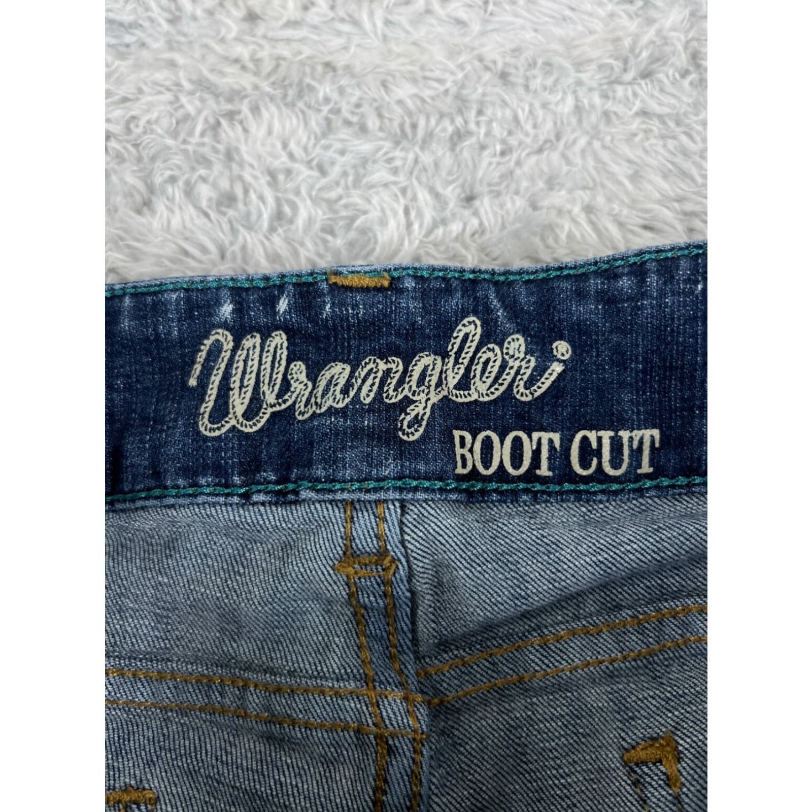 Wrangler Wrangler Jeans Women 11 Blue Denim Bootcut Mid Wash Embroidered 30x28 Pants Regular SwMt Size 32" / US 10 / IT 46 - 6 Thumbnail