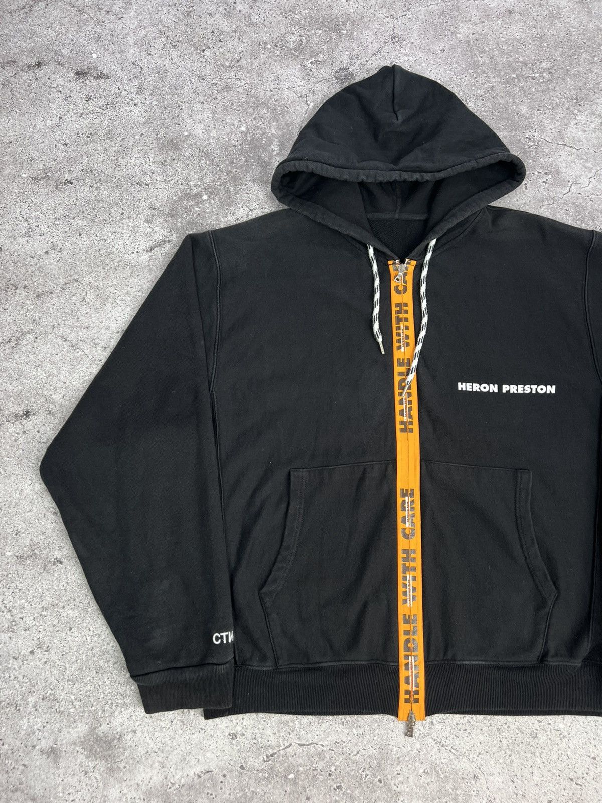 Heron Preston Heron Preston Handle With Care Zip Hoodie Size US L / EU 52-54 / 3 - 2 Thumbnail