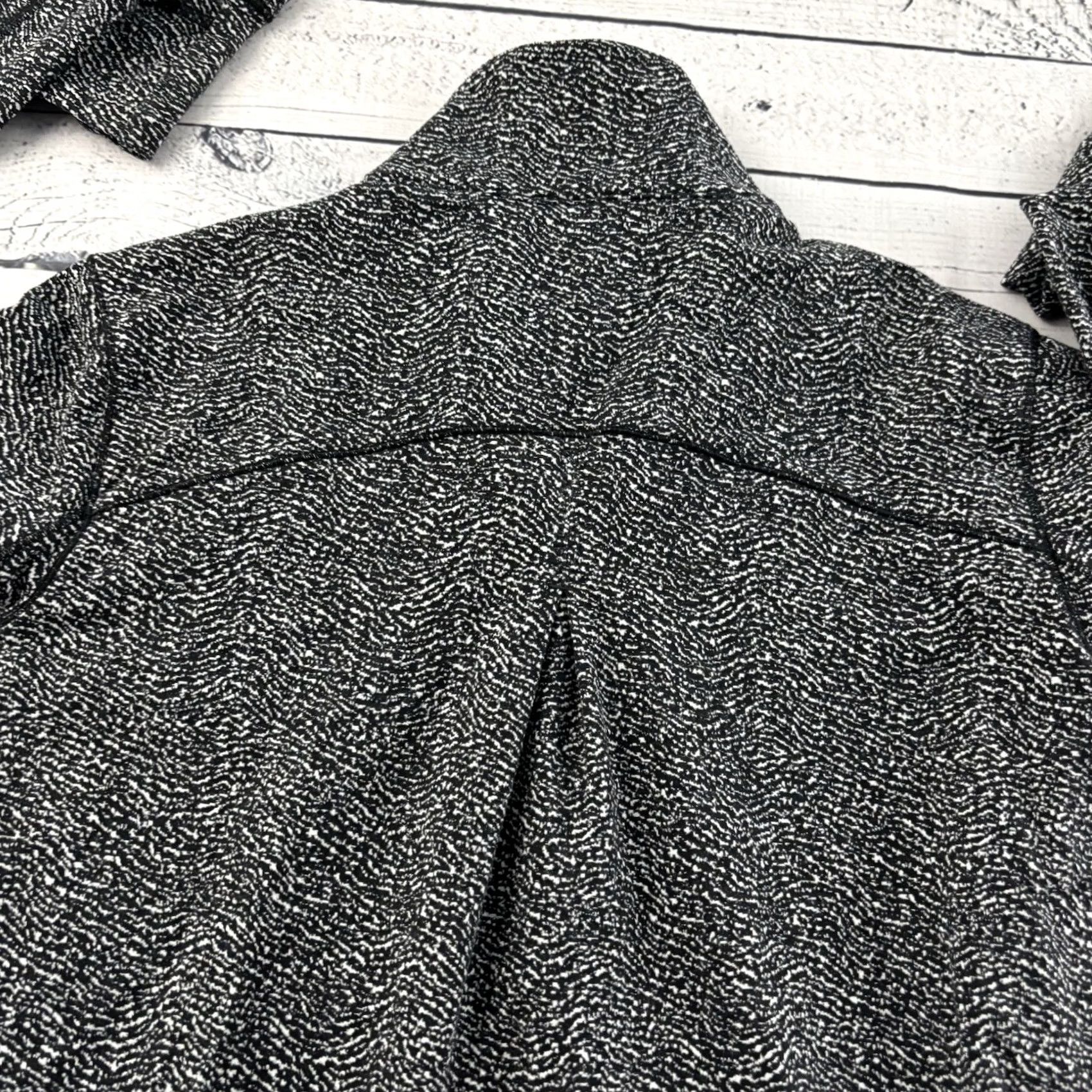 Lululemon Lululemon It's Rulu Classic-Fit Half Zip Pullover Athletic Jacket Women's 8 Gray 90s? No - limit to original words only. Size M / US 6-8 / IT 42-44 - 5 Thumbnail