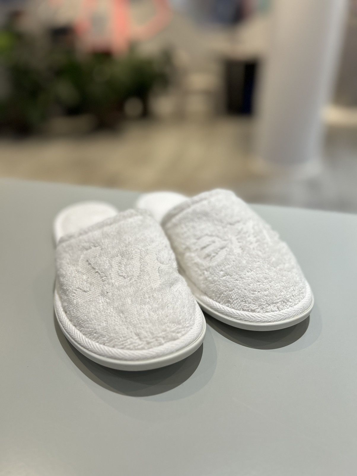 Supreme Supreme Frette Slippers White | Grailed