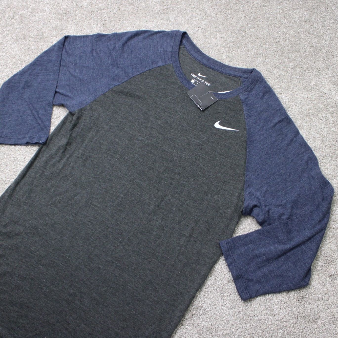 Nike Nike Shirt Mens Small Gray/Blue Raglan Crewneck Poly/Cotton/Rayon Crewneck Size US S / EU 44-46 / 1 - 2 Thumbnail