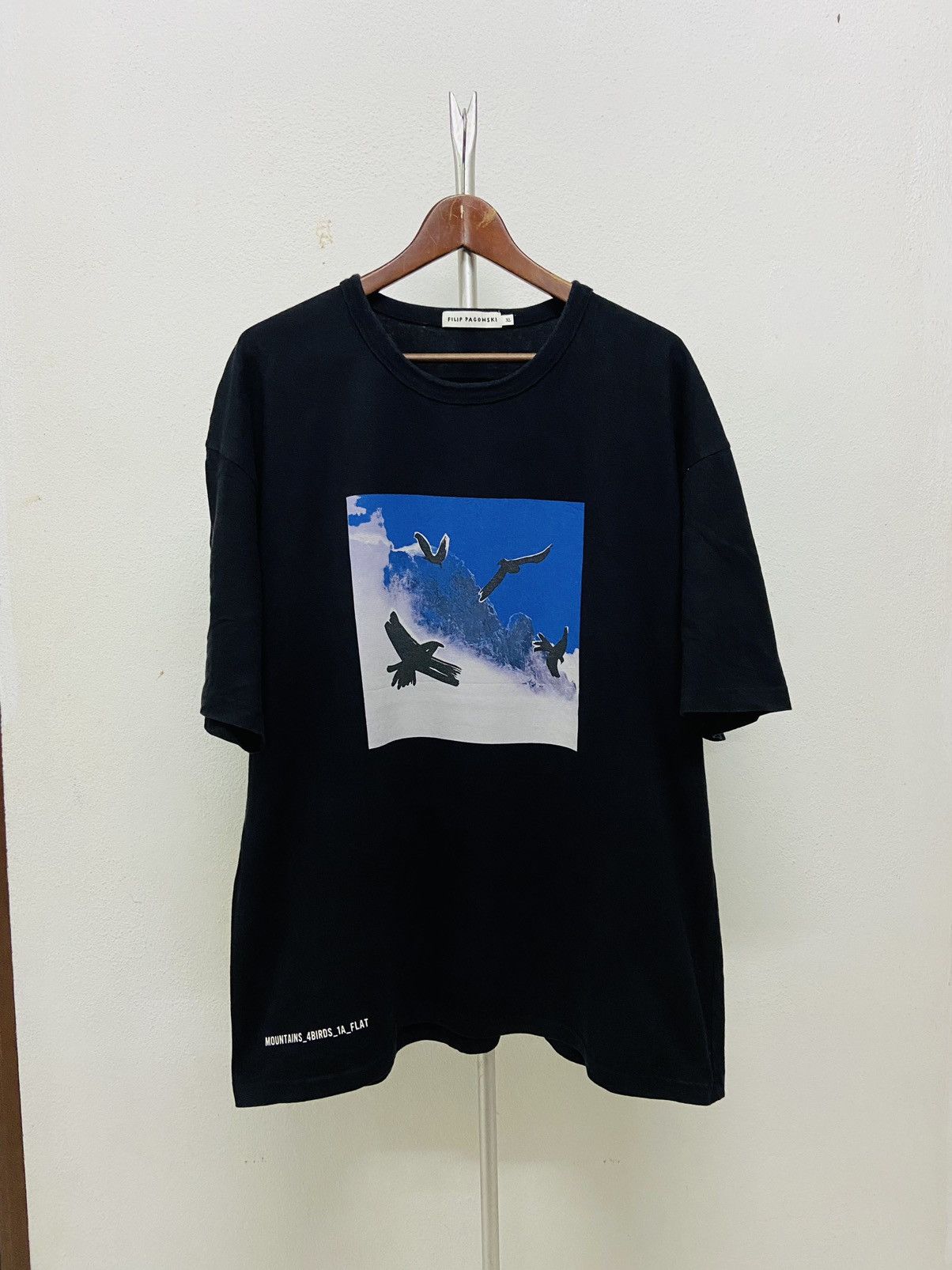 Designer FILIP PAGOWSKI ART TEE Size US XL / EU 56 / 4 - 2 Thumbnail