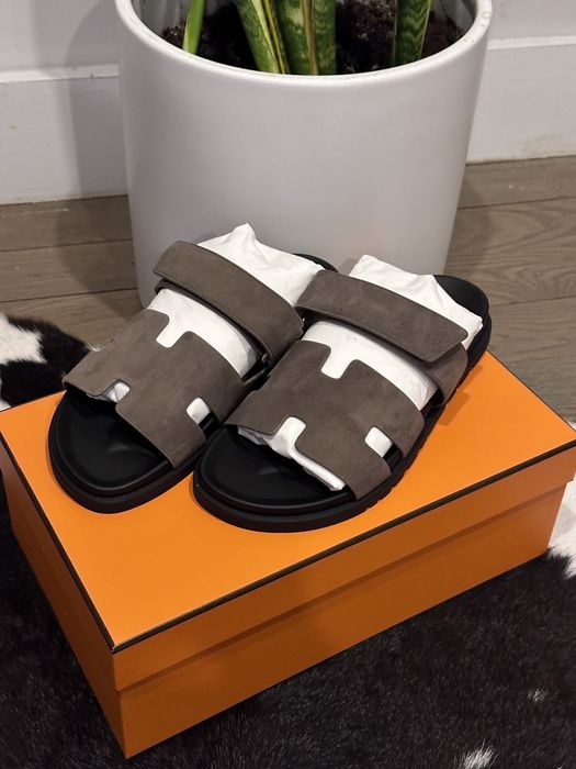 Buy Pre Owned Hermes Izmir Etoupe Sandal