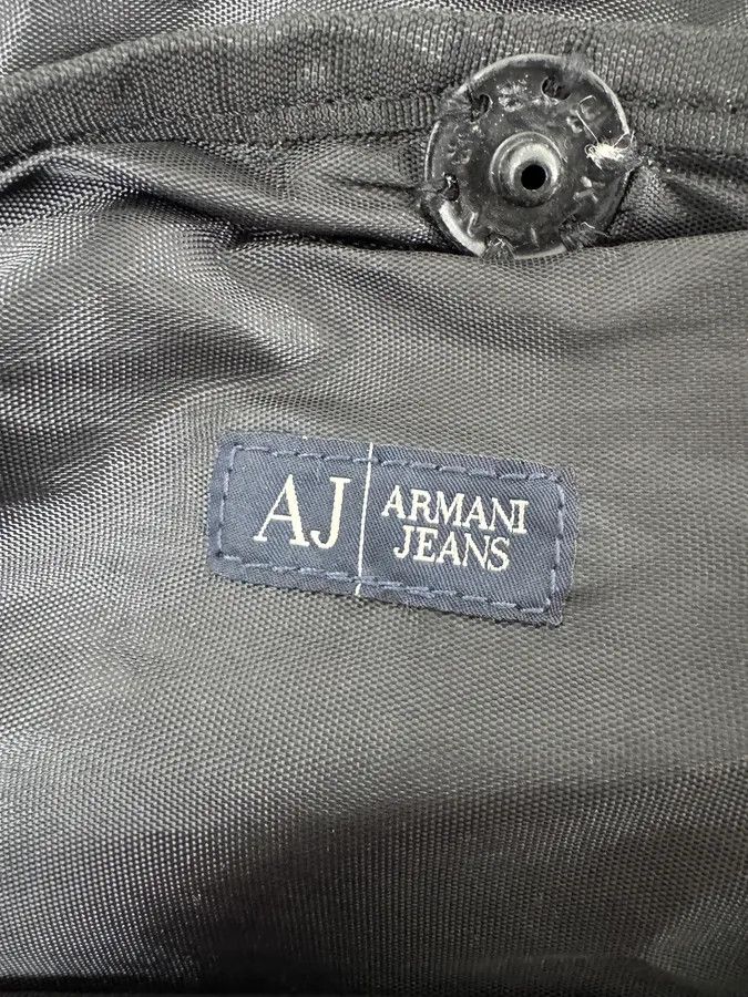 Armani 2010s Armani Dark Green Suede Hybrid Shoulder Bag Size ONE SIZE - 7 Thumbnail