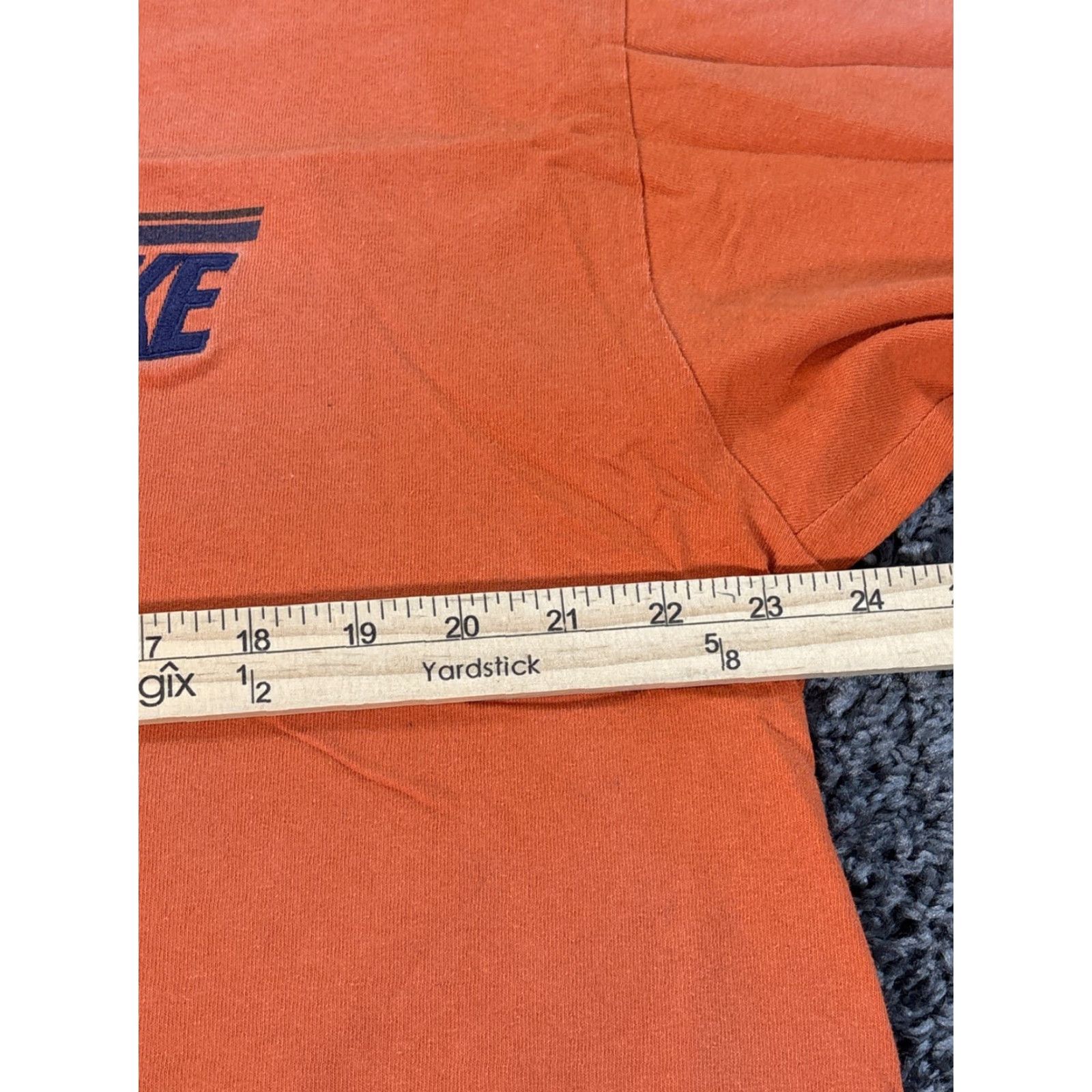 Nike VINTAGE Nike T-Shirt Mens XL Orange Short Sleeve 90s Silver Mini Swoosh Stripe Pattern Size US XL / EU 56 / 4 - 3 Thumbnail