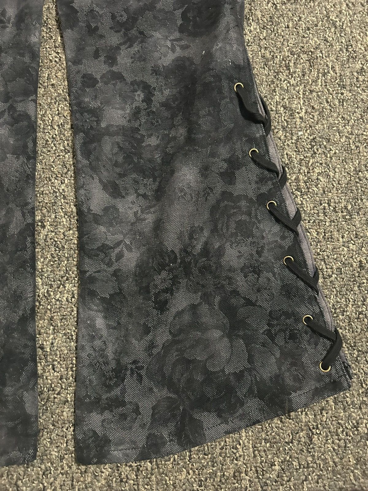 Tornado Mart Tornado Mart Lace Up Floral Print Jeans Size US 26 / EU 42 - 5 Thumbnail