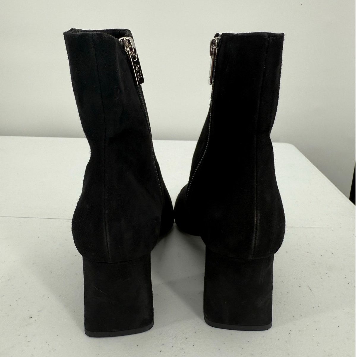 AGL AGL Mimma Black Pointed Toe Block Heel Suede Leather Bootie Size US 7.5 / IT 37.5 - 8 Thumbnail
