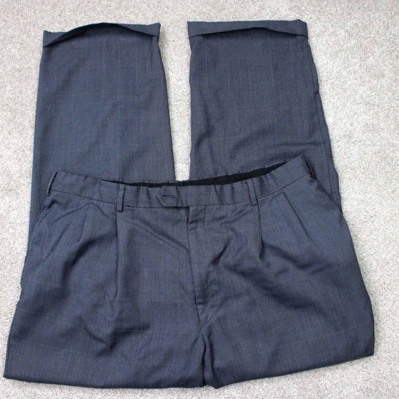 Jos. A. Bank Jos. A. Bank Pants Mens 39x28 Gray/Blue Check Wool/Silk Blend Flat Front Cuffed Pants Mens 39x28 Gray/Blue Check Wool/Silk Blend Flat Front Cuffed Size US 38 / EU 54 - 2 Thumbnail