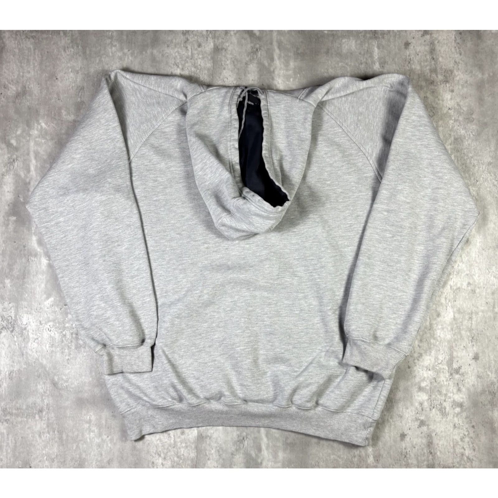 Adidas VINTAGE adidas Hoodie Black Embroidered Logo Gray Pullover 2XLT 90s USA Mens Logo Embroidered Pullover Hoodie Size US XXL / EU 58 / 5 - 2 Thumbnail