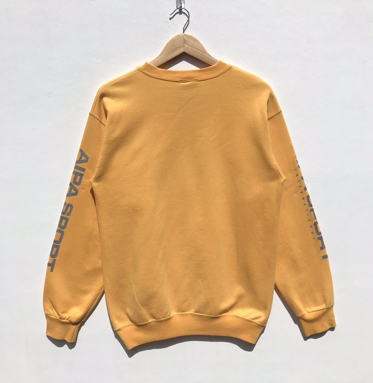 Vintage Vintage Aipa International Dragon Surfboards Sweatshirt Size US S / EU 44-46 / 1 - 2 Thumbnail