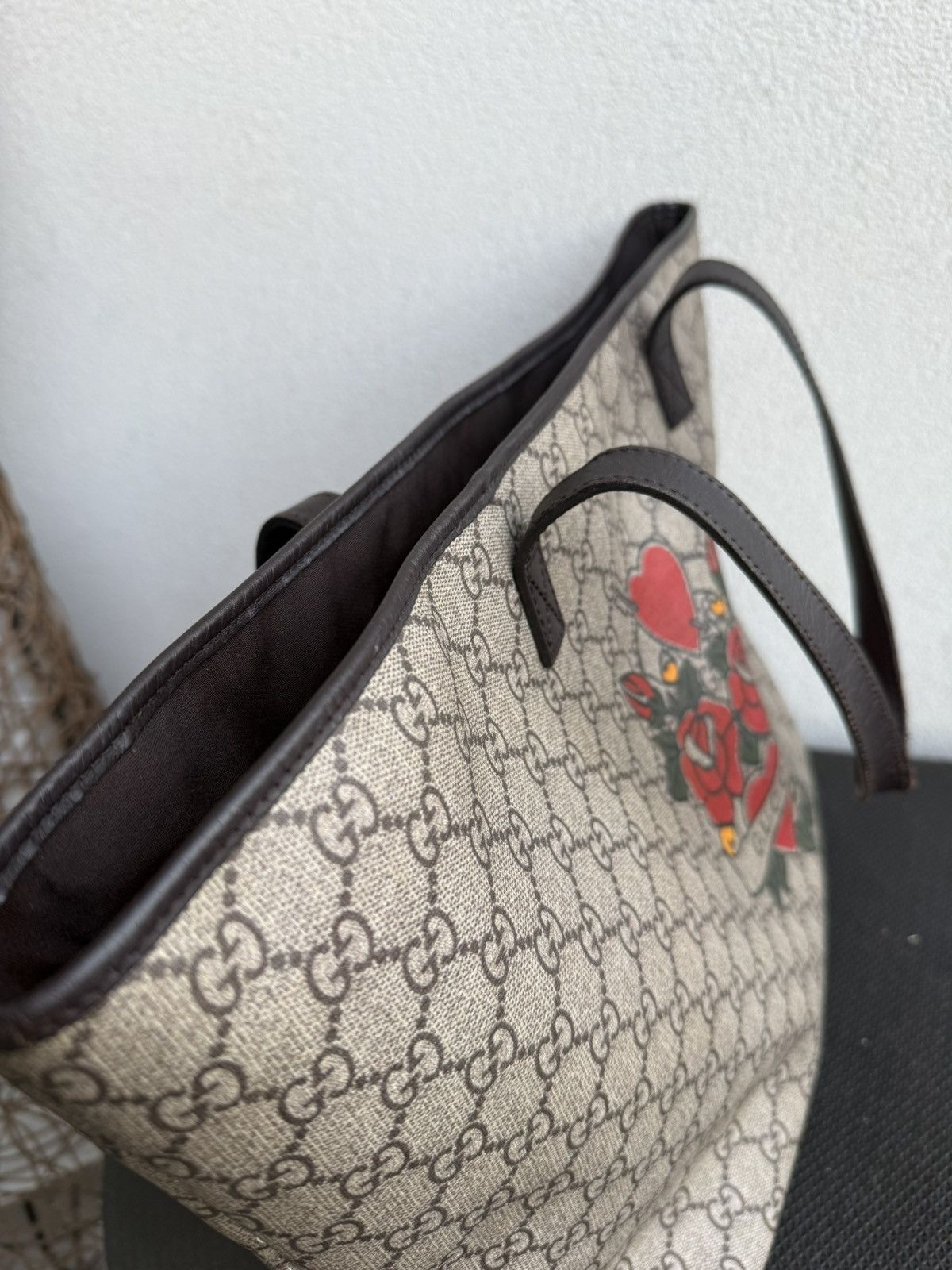 Gucci Gucci Tattoo Rose & Heart GG Supreme Large Tote Size ONE SIZE - 9 Thumbnail