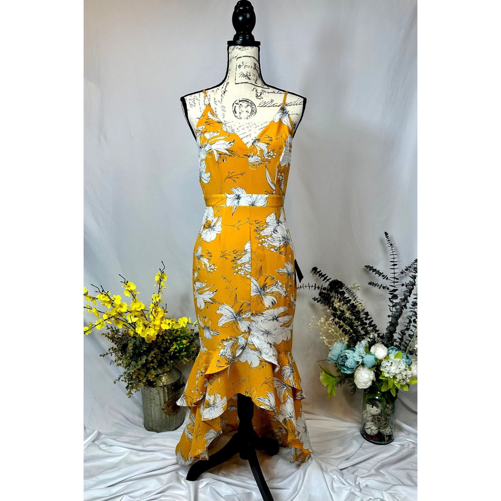 Other Lulu’s Darling Daylily Mustard Floral Hi-Lo Maxi Dress M Size M / US 6-8 / IT 42-44 - 9 Thumbnail