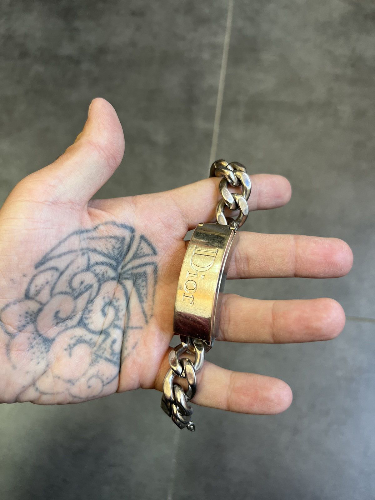 Dior Archive Dior bracelet for pill or lipgloss Size ONE SIZE - 3 Thumbnail