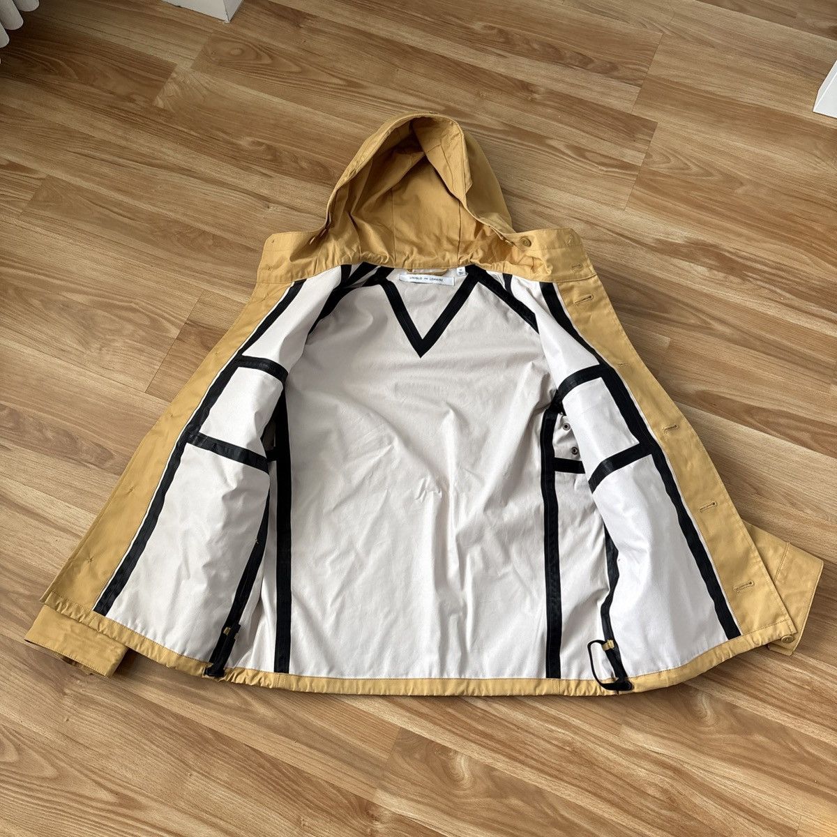 Lemaire × Uniqlo Uniqlo Lemaire Waterproof Jacket Size Men’s XS Size US XS / EU 42 / 0 - 3 Thumbnail