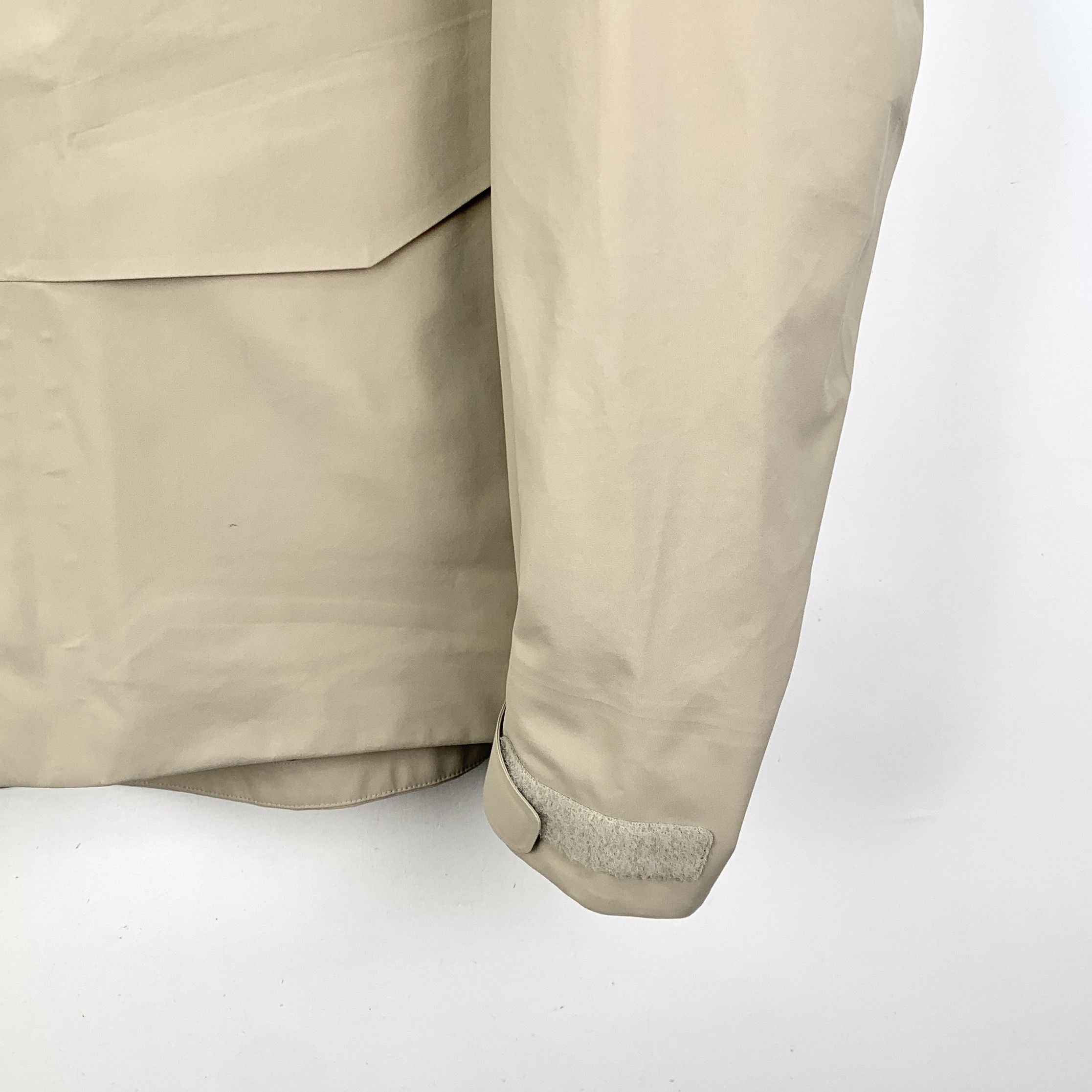 Arc'teryx Arc'teryx Field Jacket (Size M) Size US M / EU 48-50 / 2 - 5 Thumbnail
