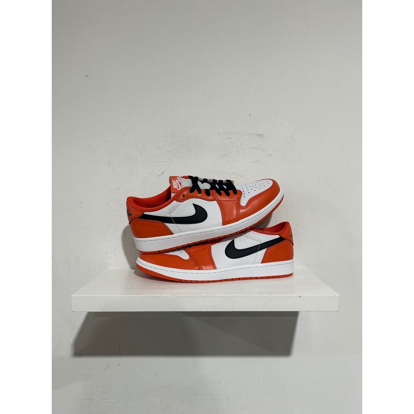 Nike JORDAN 1 LOW STARFISH SIZE 10 NEW Size US 10 / EU 43 - 1 Thumbnail