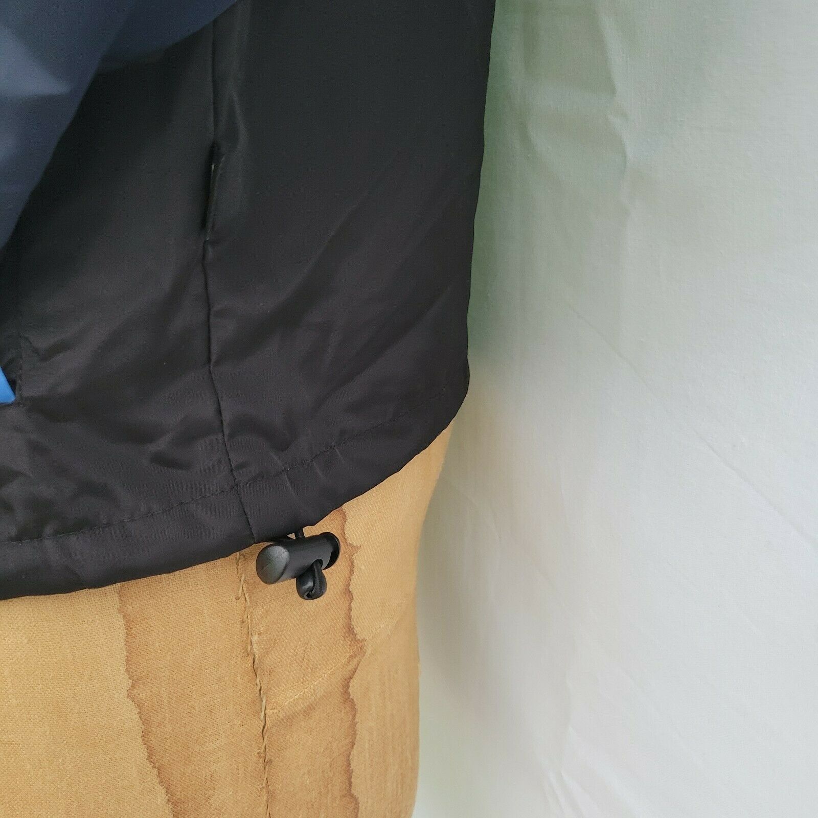 Other Men's Beautiful Giant. Windbreaker Hoodie Jacket. M Size US M / EU 48-50 / 2 - 5 Thumbnail