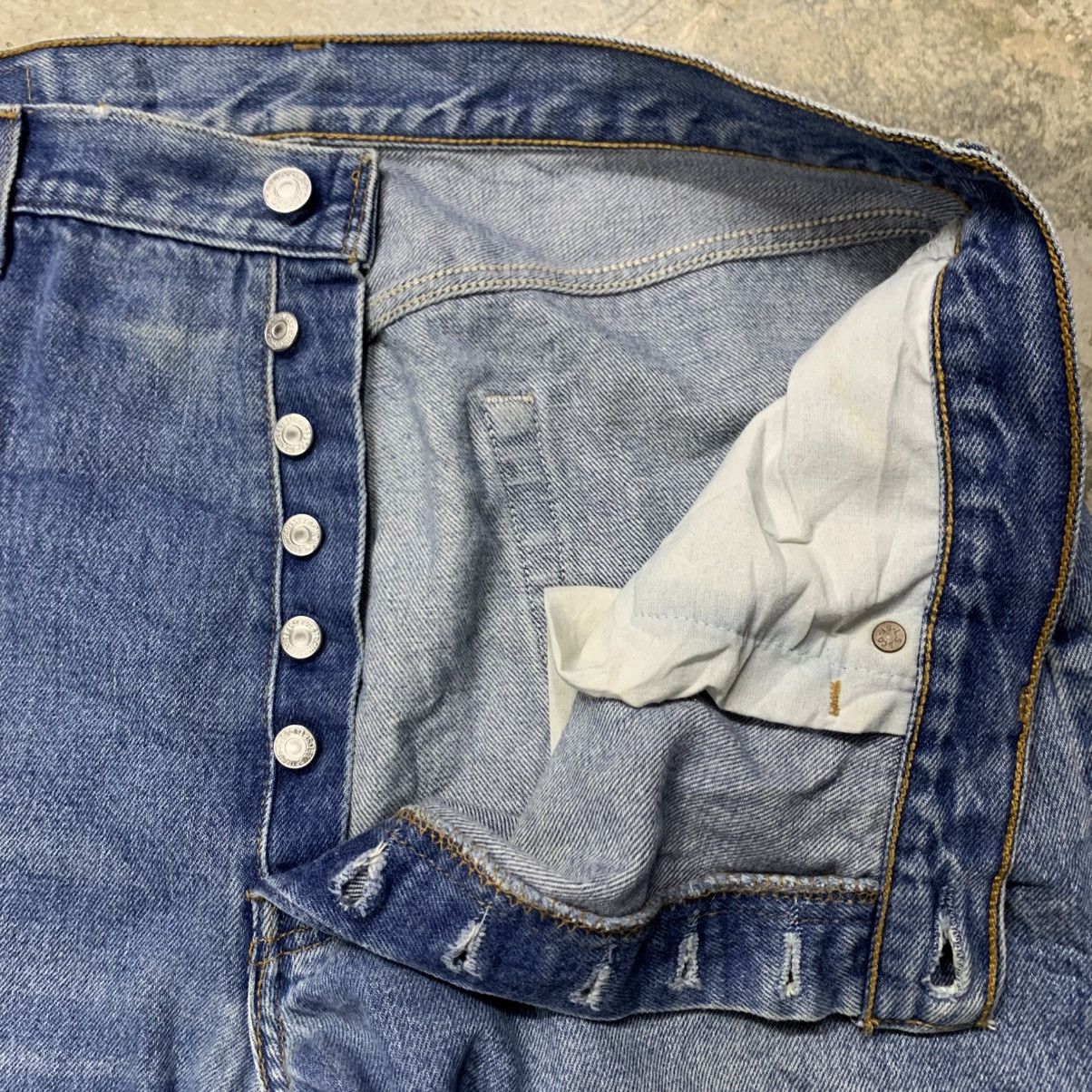 Levi's × Levi's Vintage Clothing × Vintage Vtg Levis 501xx Distressed Jean button 324 Size US 36 / EU 52 - 11 Thumbnail