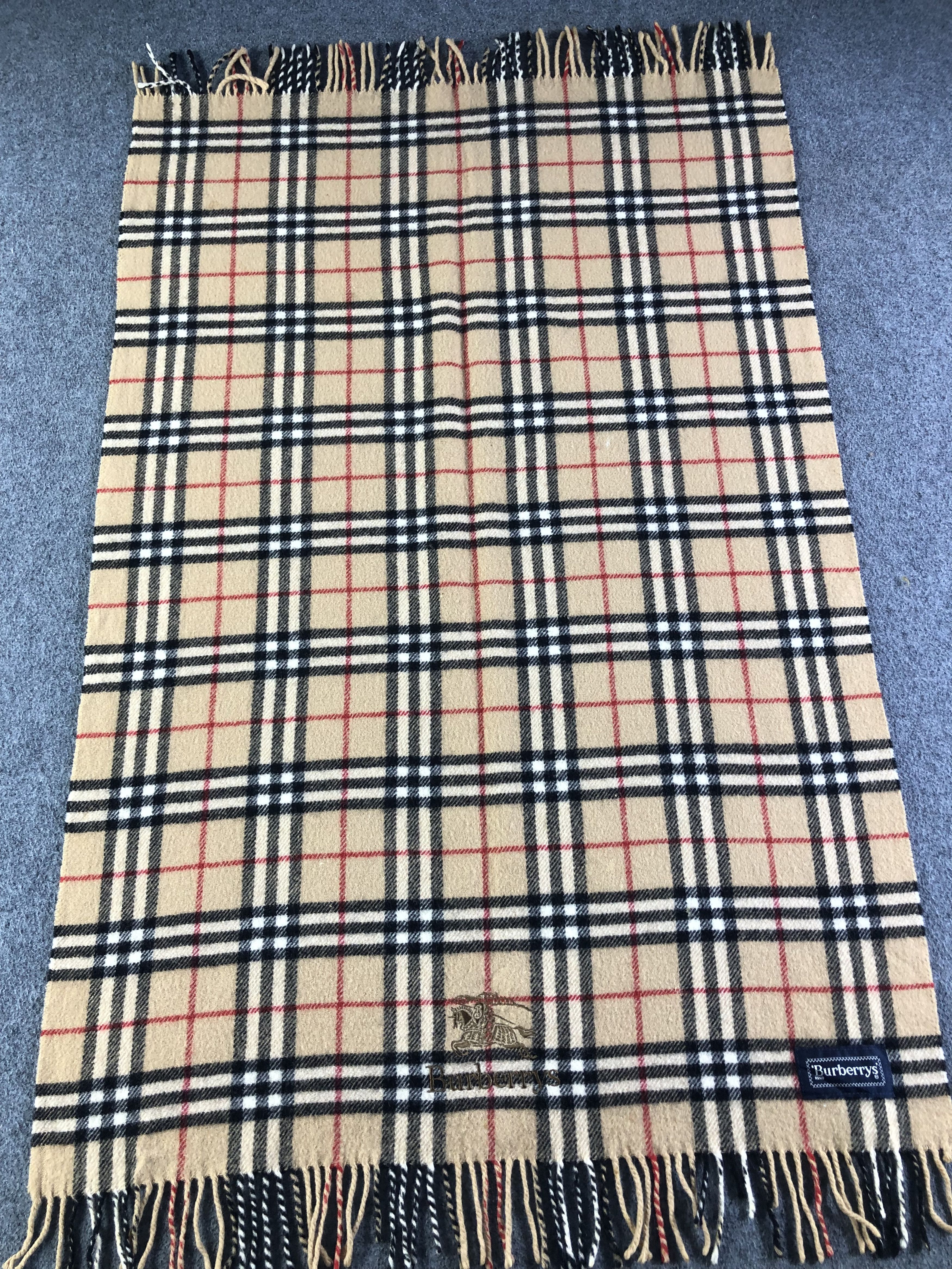 Burberry Burberrys Big Wool Scarf / Muffler / Neckwear SS1344 Size ONE SIZE - 3 Thumbnail