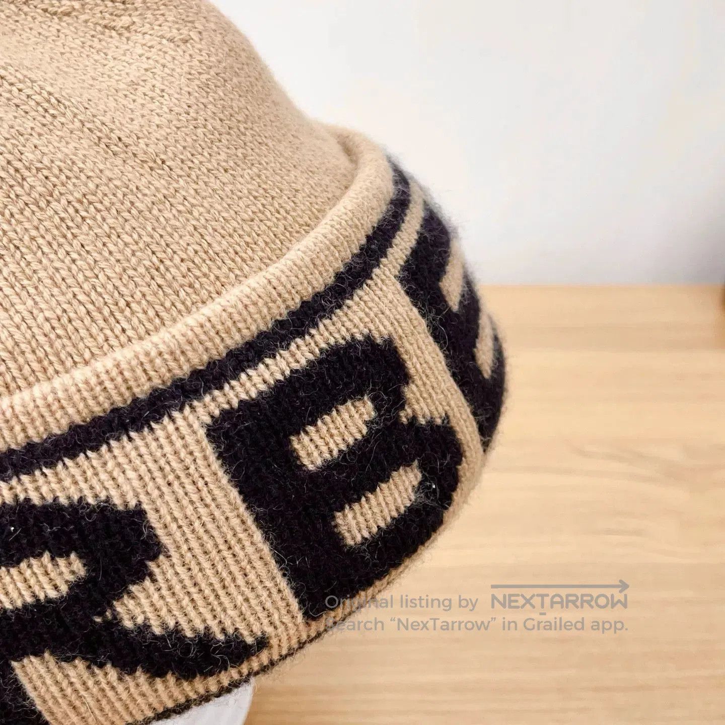 Burberry Burberry Camel Cashmere Black Logo Beanie. Size ONE SIZE - 9 Thumbnail