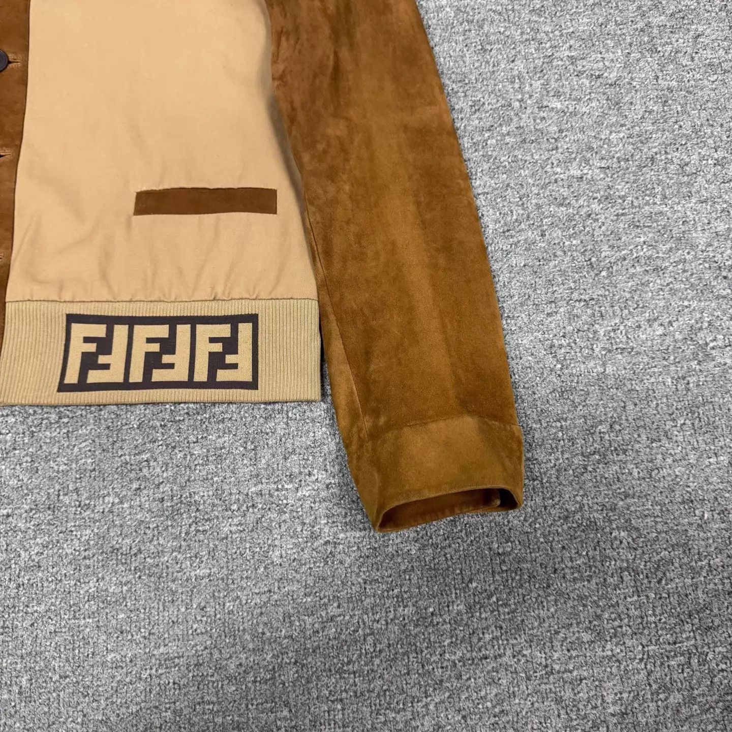 Fendi Fendi FF suede panel cardigan neutral unisex 48 Size XL / US 12-14 / IT 48-50 - 4 Thumbnail