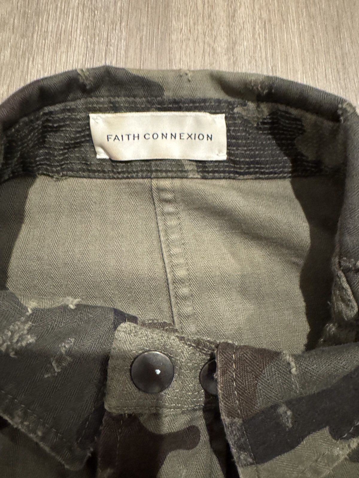 Faith Connexion Faith connexion camo utility jacket distressed XS Size XS / US 0-2 / IT 36-38 - 2 Thumbnail