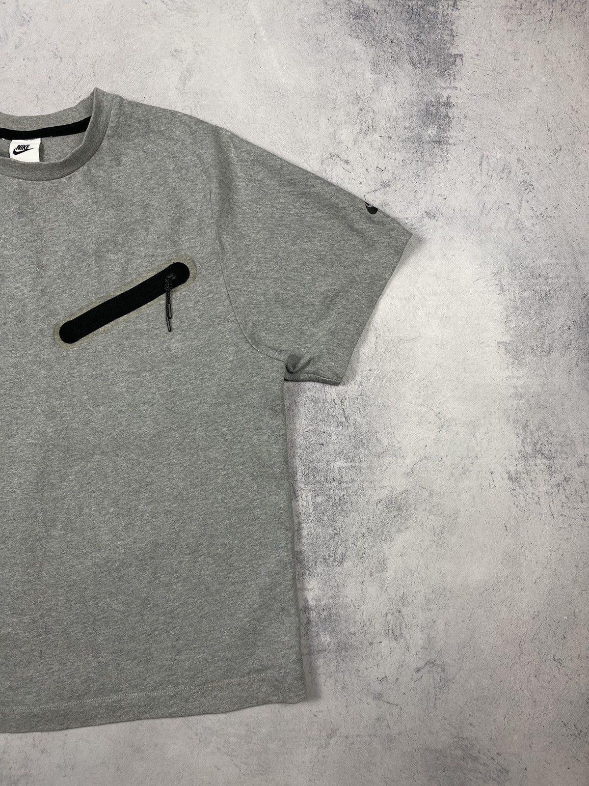 Nike Nike Tech Fleece Essentials Dri Fit Gray Drill T Shirt Size US M / EU 48-50 / 2 - 4 Thumbnail