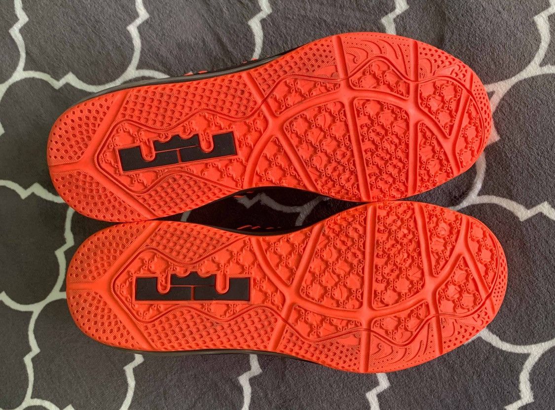 Nike Nike Air Max Lebron 10 low “black total crimson” Size US 11 / EU 44 - 5 Thumbnail