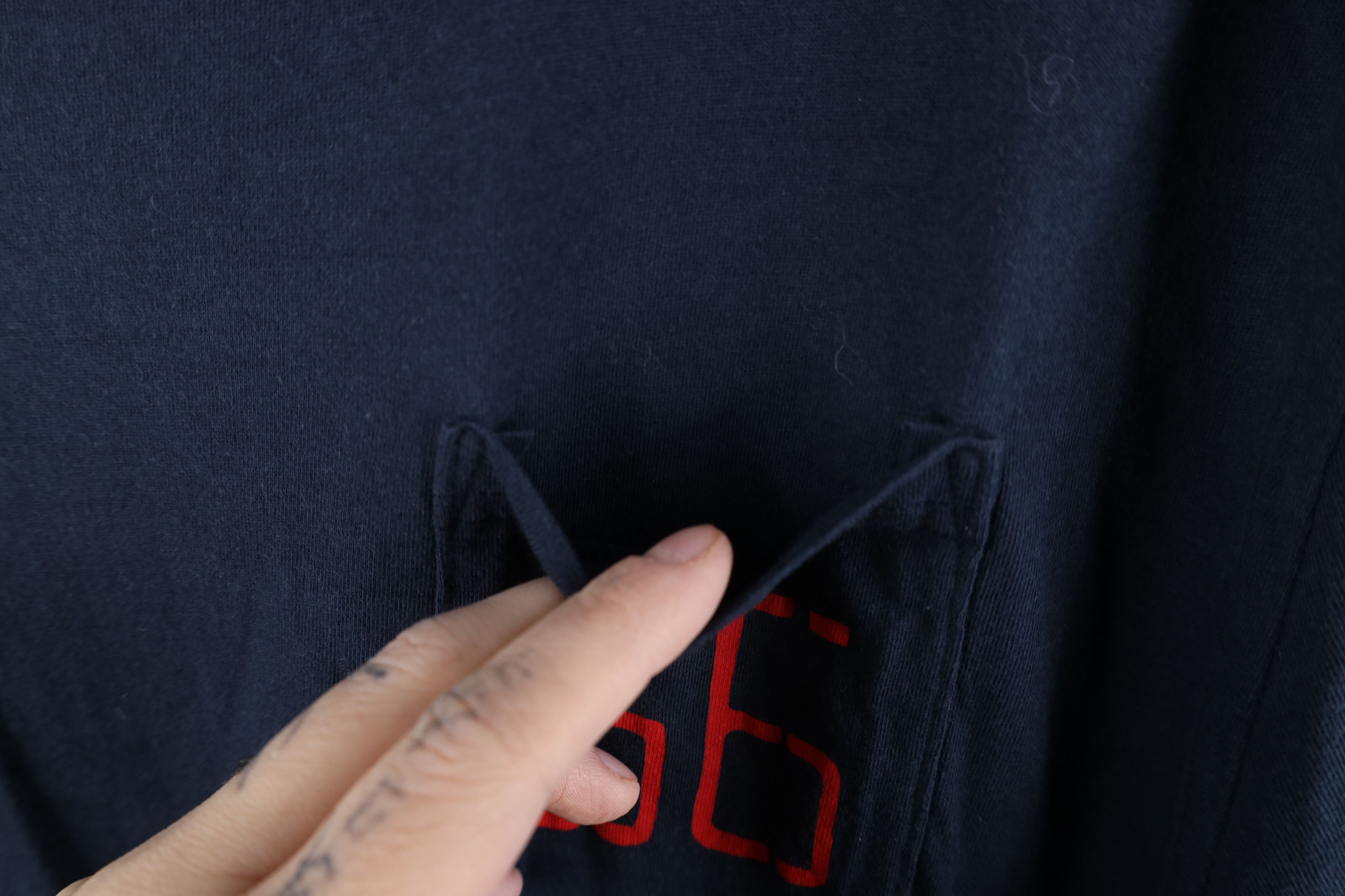 The North Face × Vintage The North Face Spell Out Short Sleeve Pocket T-Shirt Blue Size US L / EU 52-54 / 3 - 5 Thumbnail