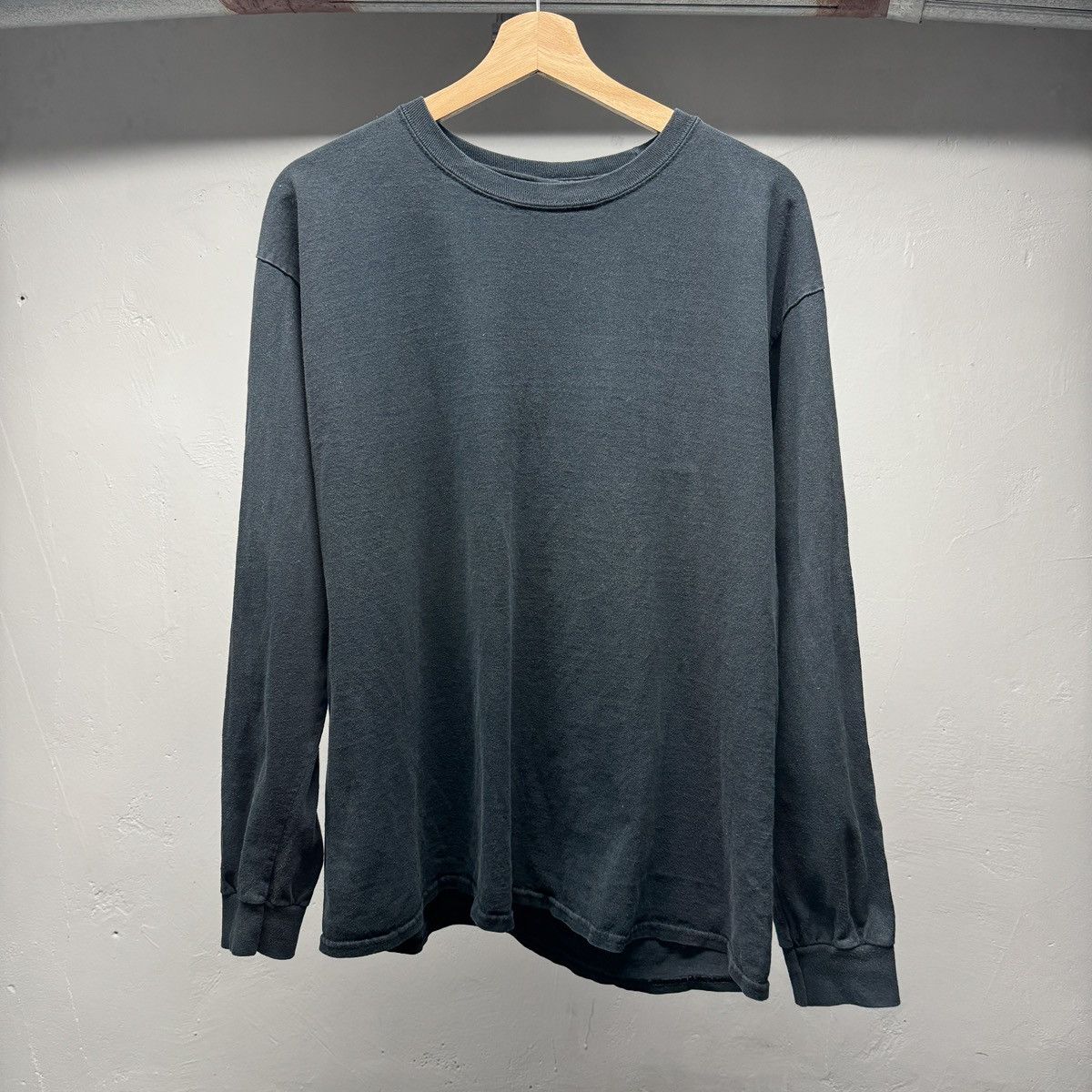 Vintage Thrashed Faded Distressed Blank Shirt ERD Grunge Chrome Size US L / EU 52-54 / 3 - 1 Thumbnail